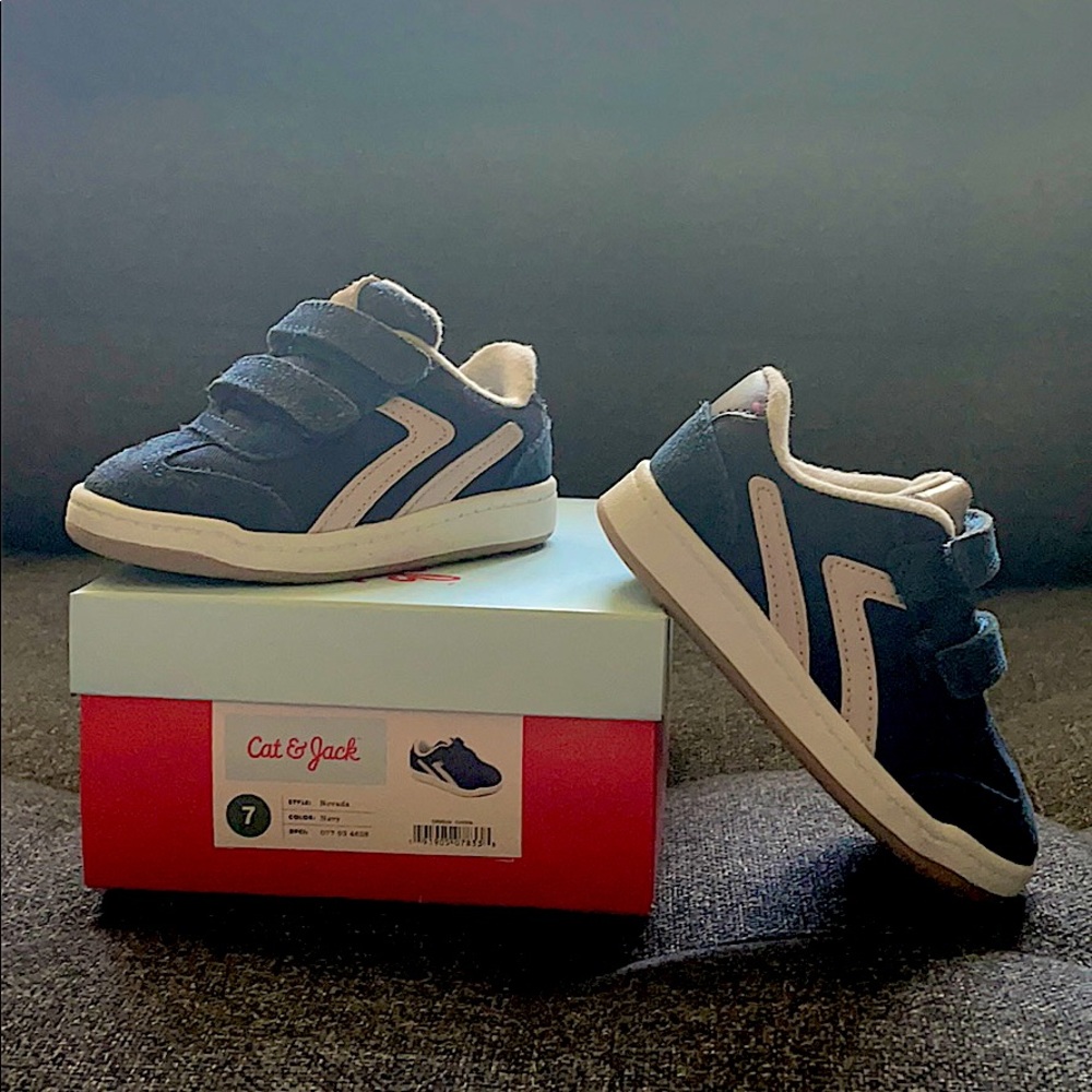 Toddler shoes